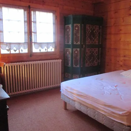 Atypique Pres Des Pistes, 9 Pers., Sculptures Uniques - Fr-1-814-49 *