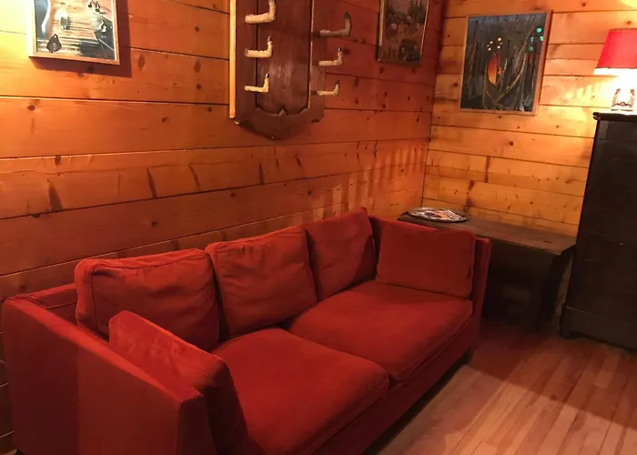 Chalet Atypique Pres Des Pistes, 9 Pers., Sculptures Uniques - Fr-1-814-49